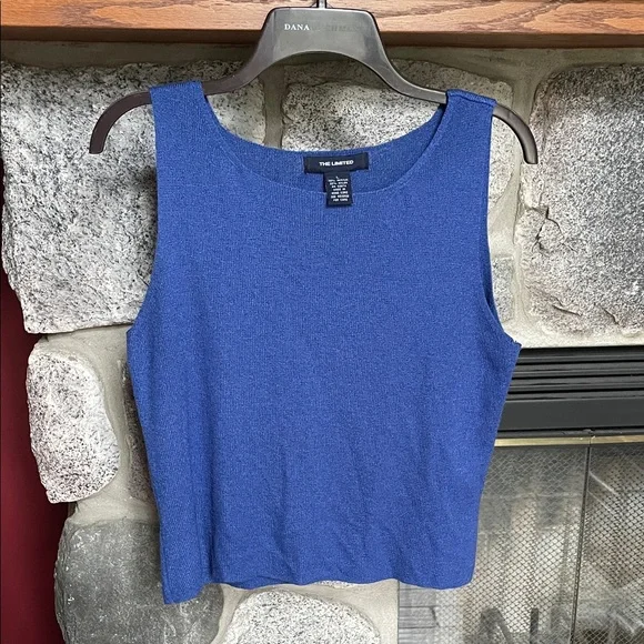 The Limited Sleeveless and Cardigan Set - Picture 3 of 7